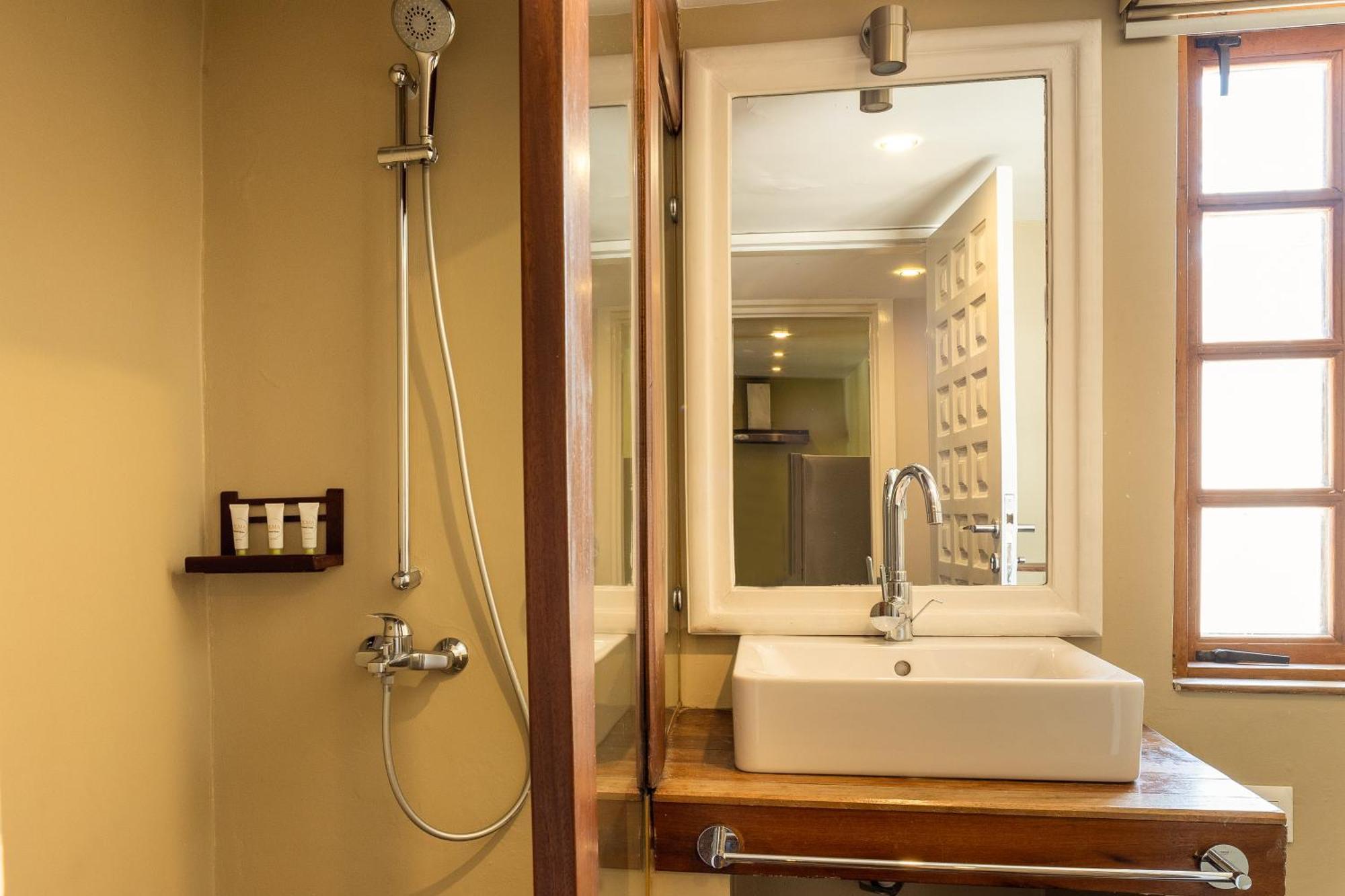 Olma Colonial Suites Акра Екстериор снимка