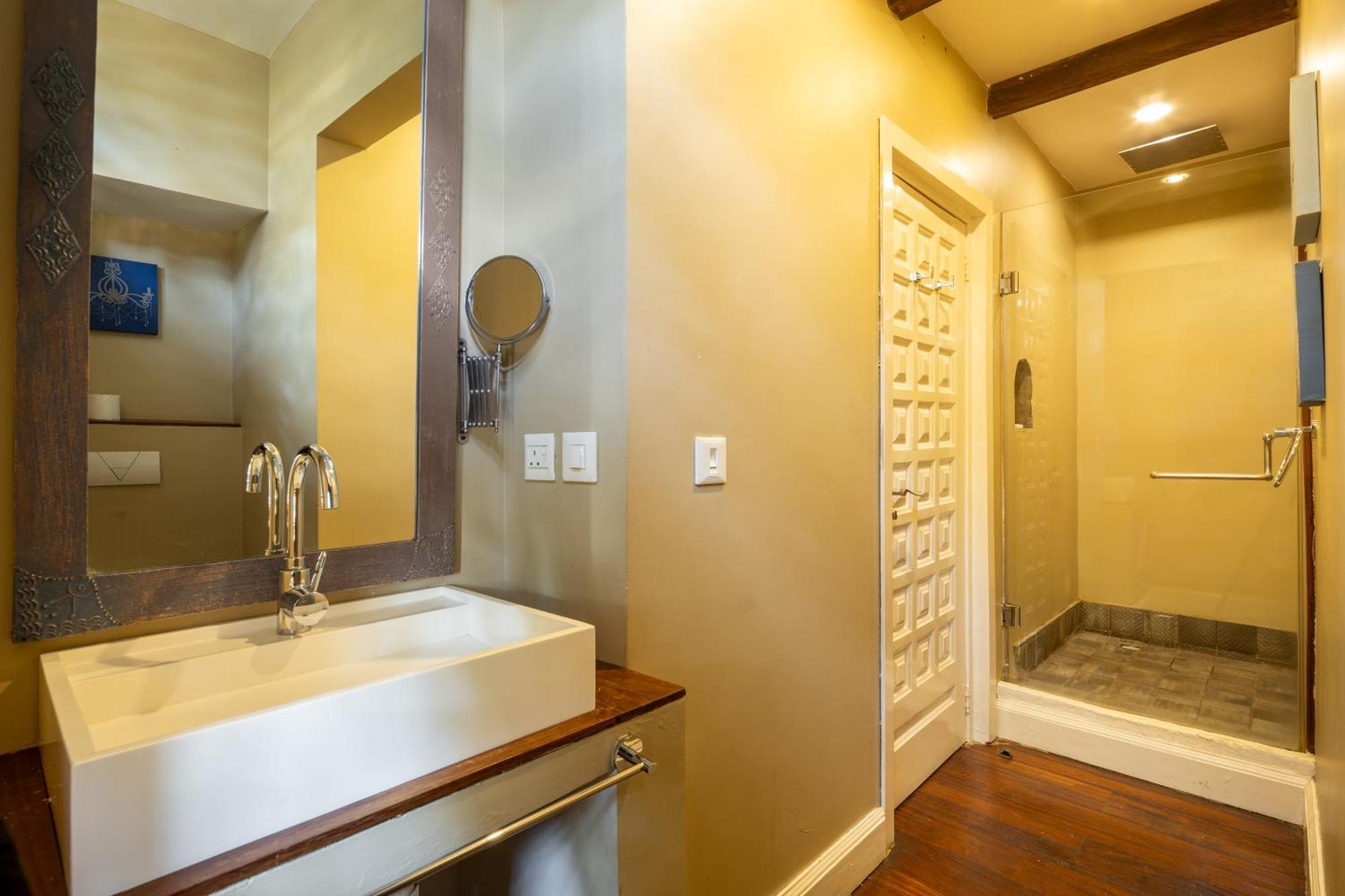 Olma Colonial Suites Акра Екстериор снимка